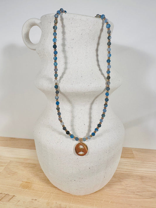 COLLIER CHARMS avec Pierre Budapest