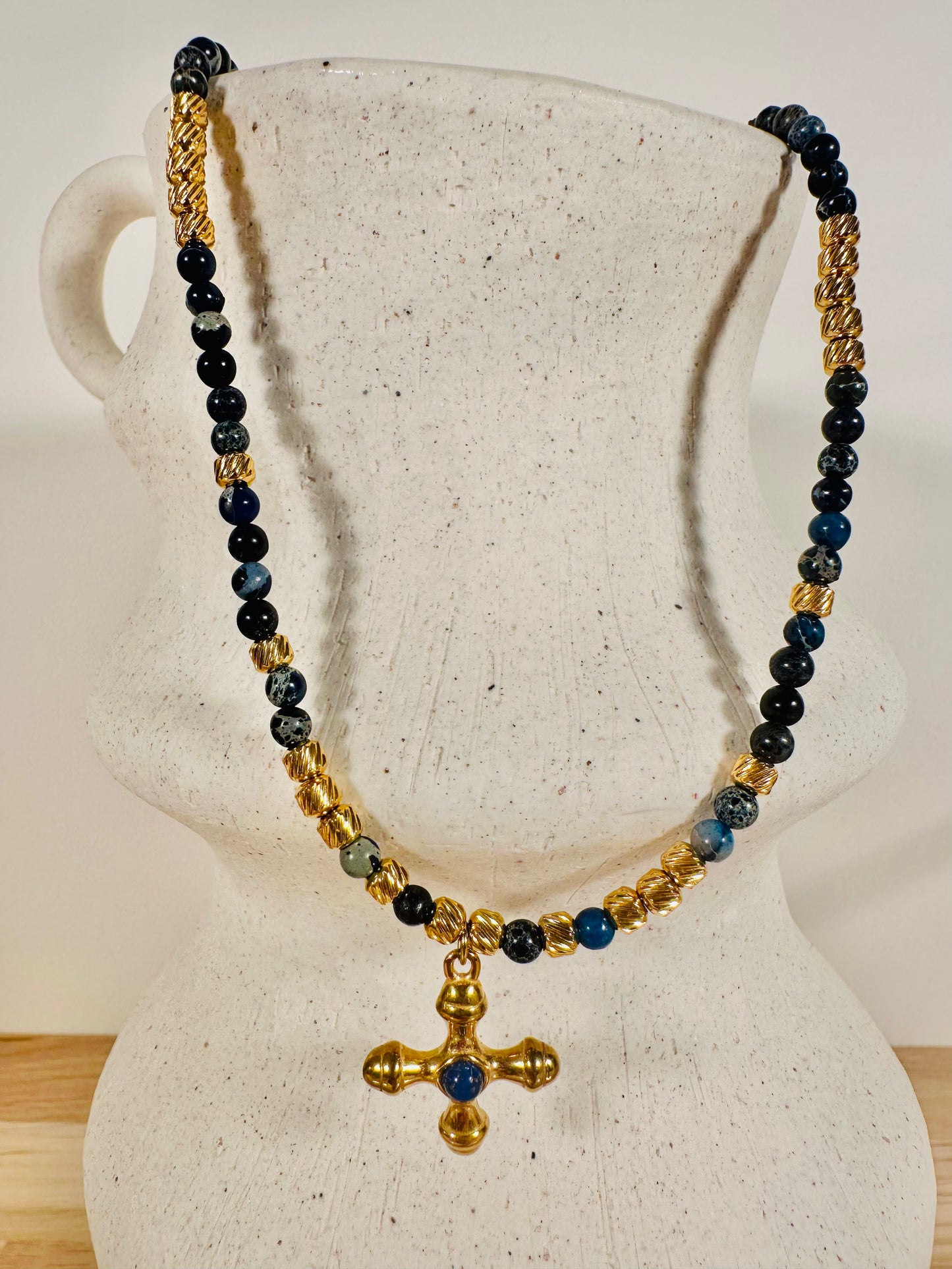 COLLIER CHARMS avec Pierre Madrid